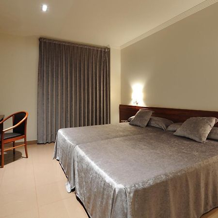 Hotel Els Noguers Manresa Kültér fotó